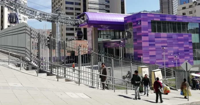 Teleferico Linea Morada, fotografía 1